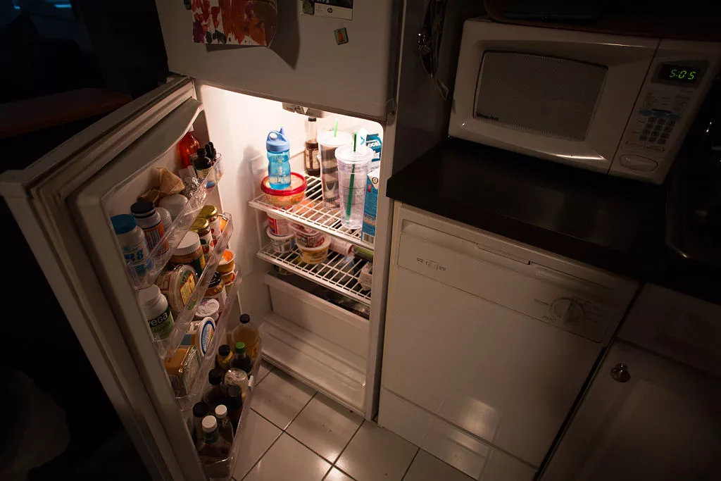 Kicking the Late Night Eating Habit Can Help You to Lose Weight
